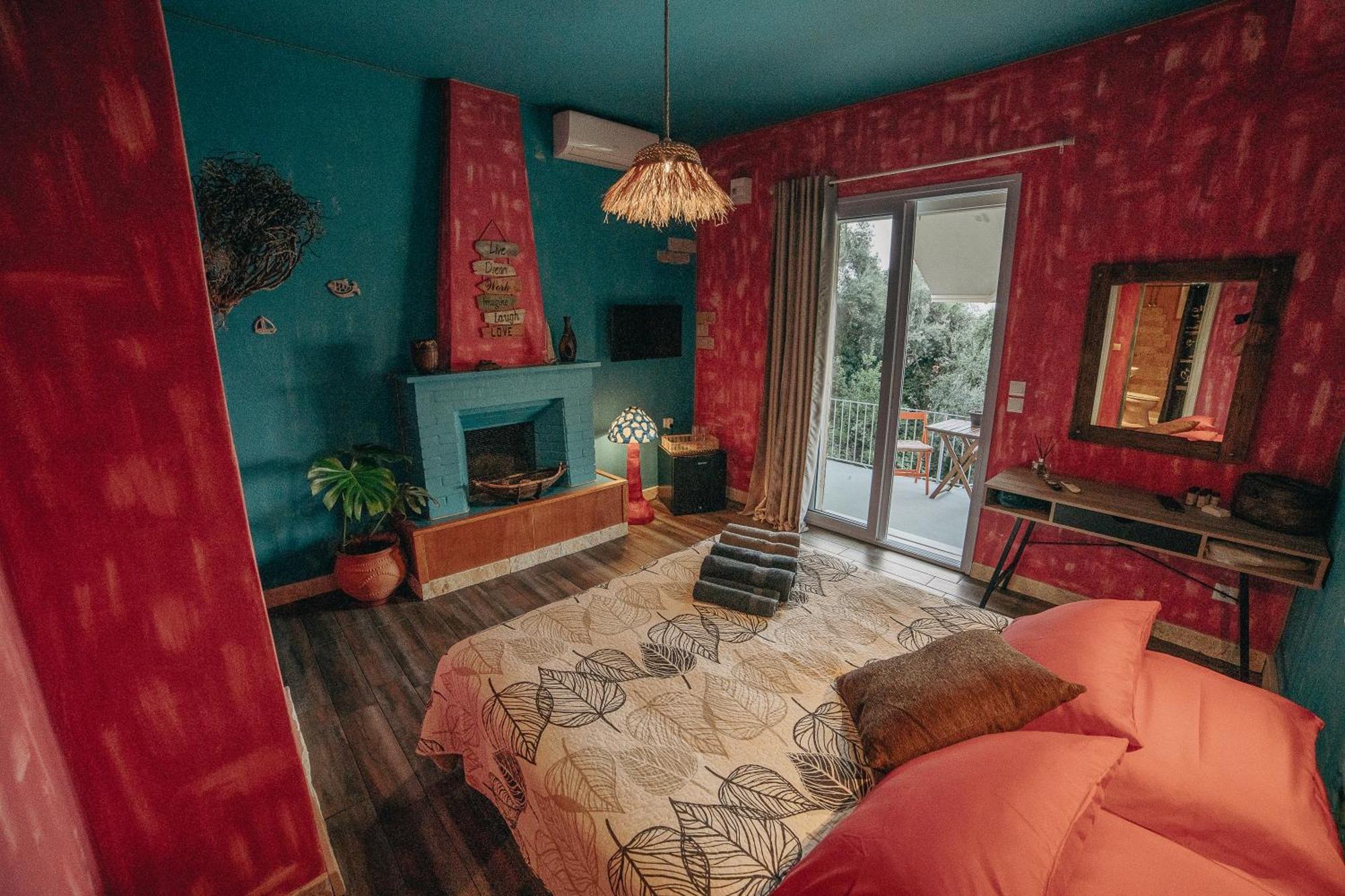 Antares Boutique Guesthouse Perama  Exteriör bild