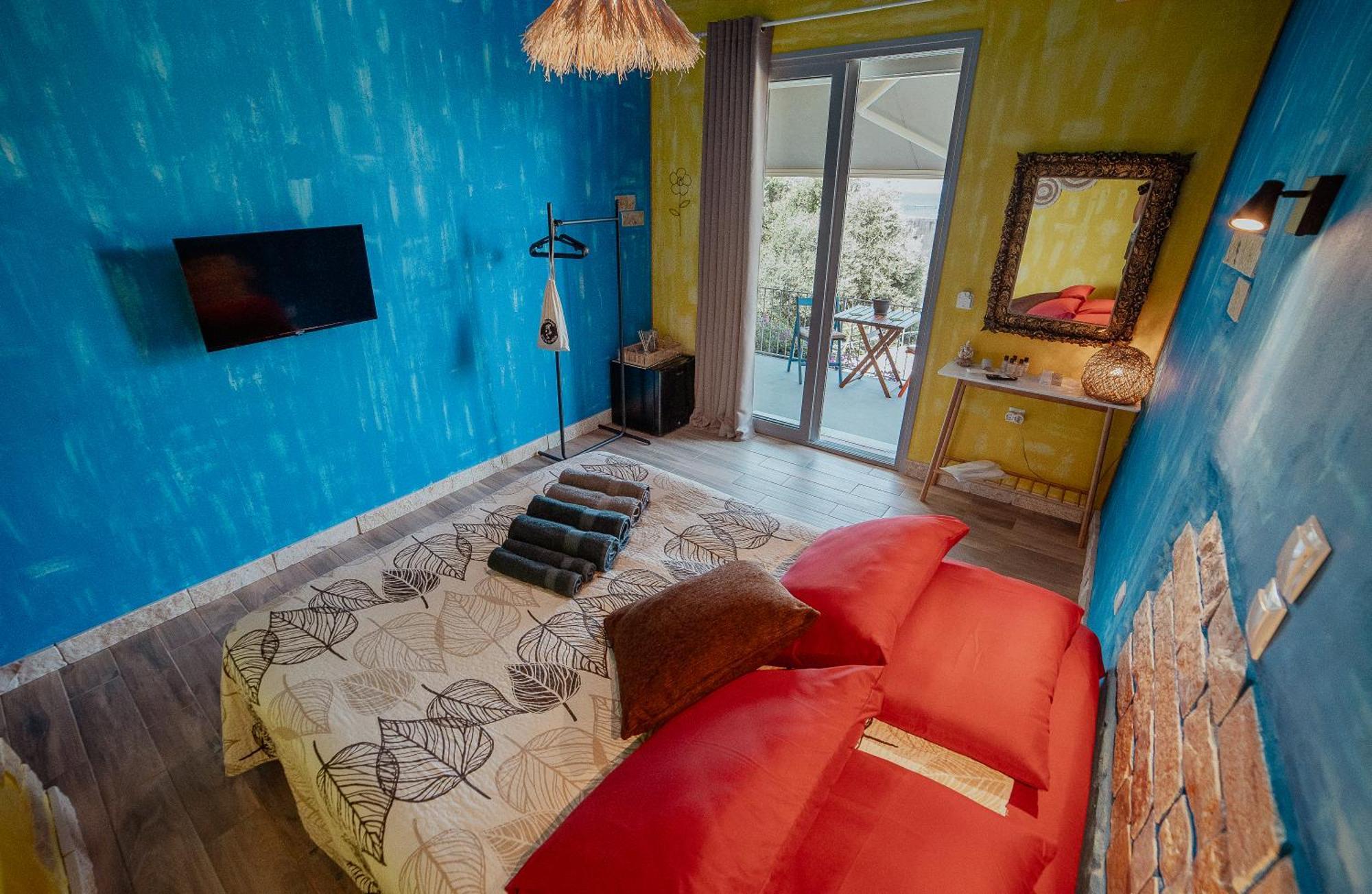 Antares Boutique Guesthouse Perama  Exteriör bild