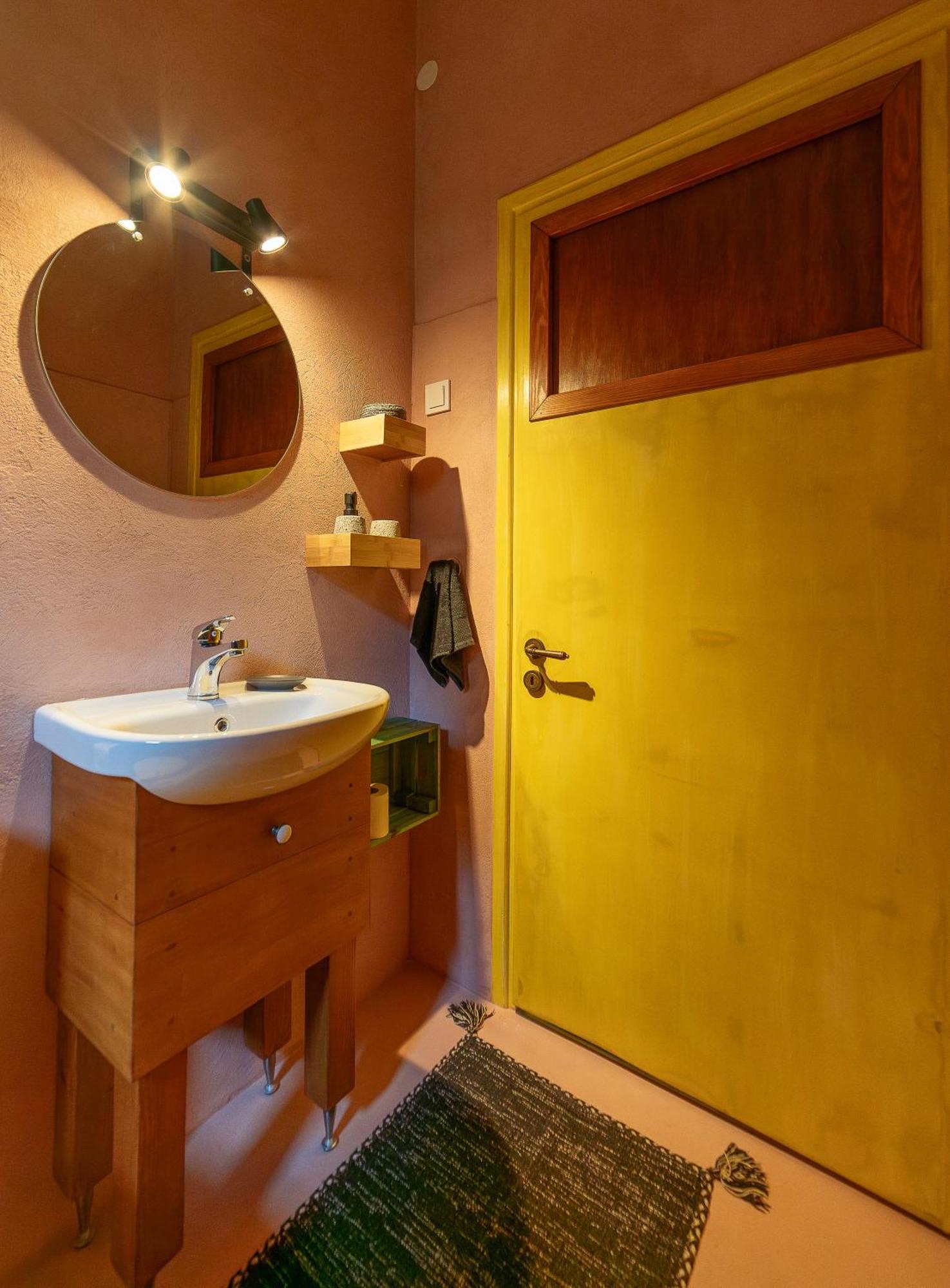 Antares Boutique Guesthouse Perama  Exteriör bild